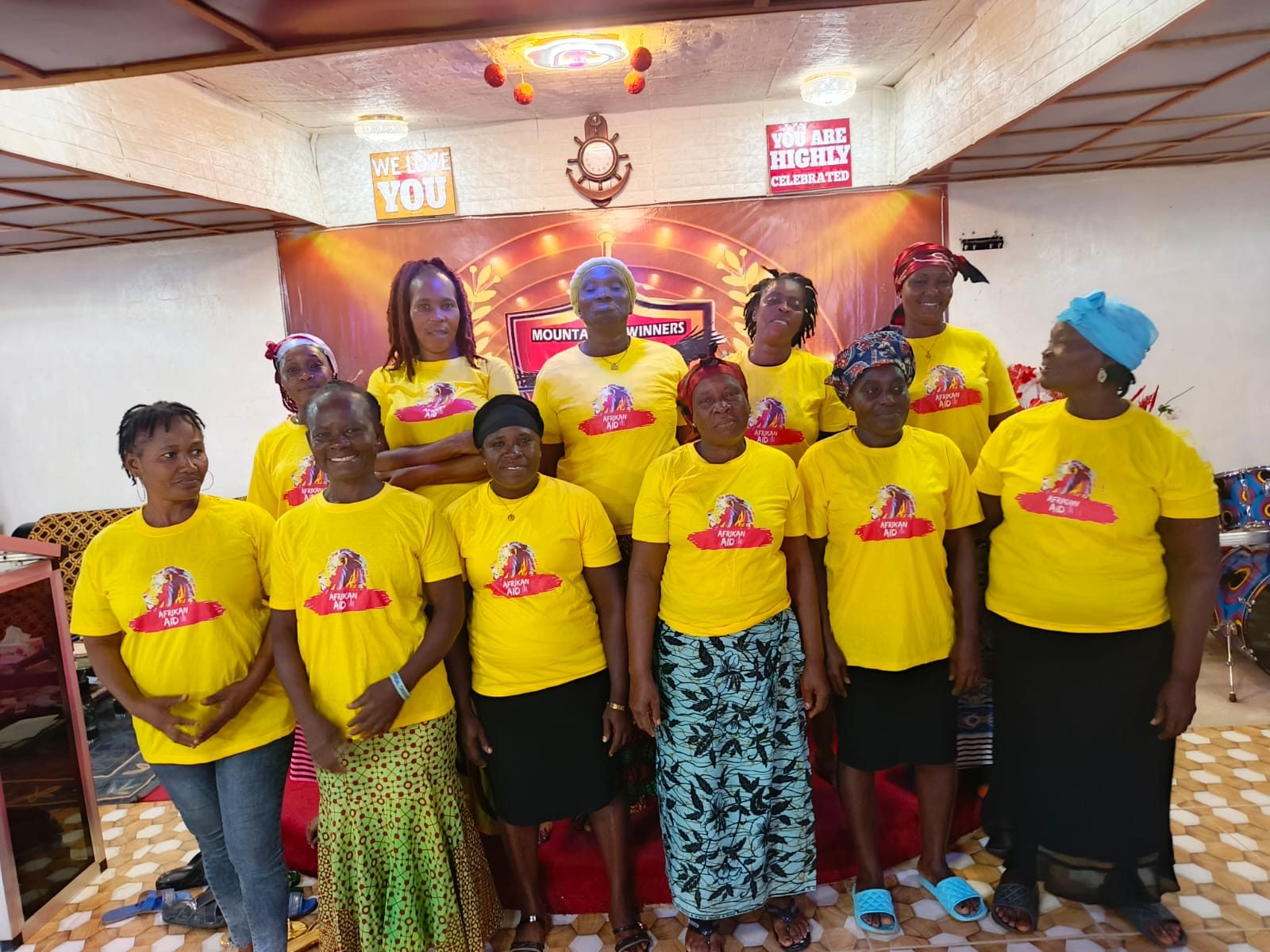 Equipe do AfrikanAid em missão na Libéria